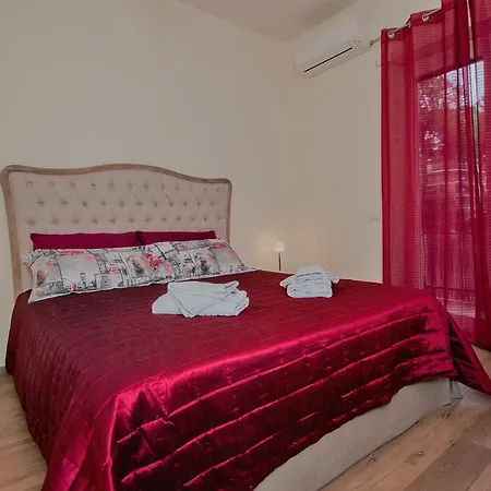 Demi's Guest house