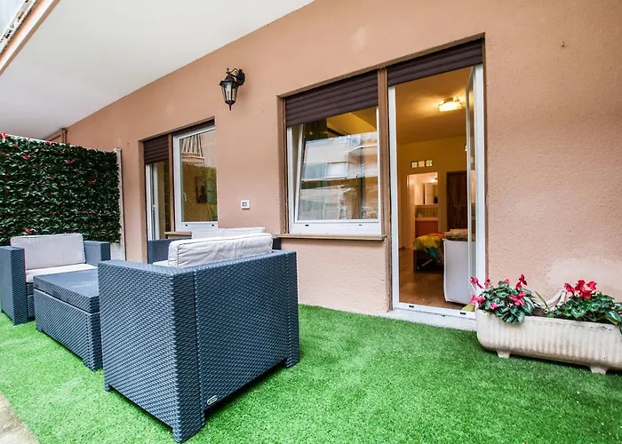 Demi's בית הארחה