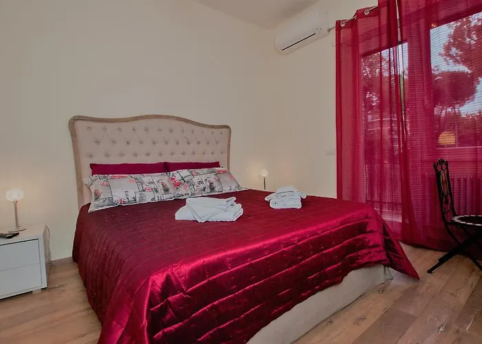 Demi's בית הארחה